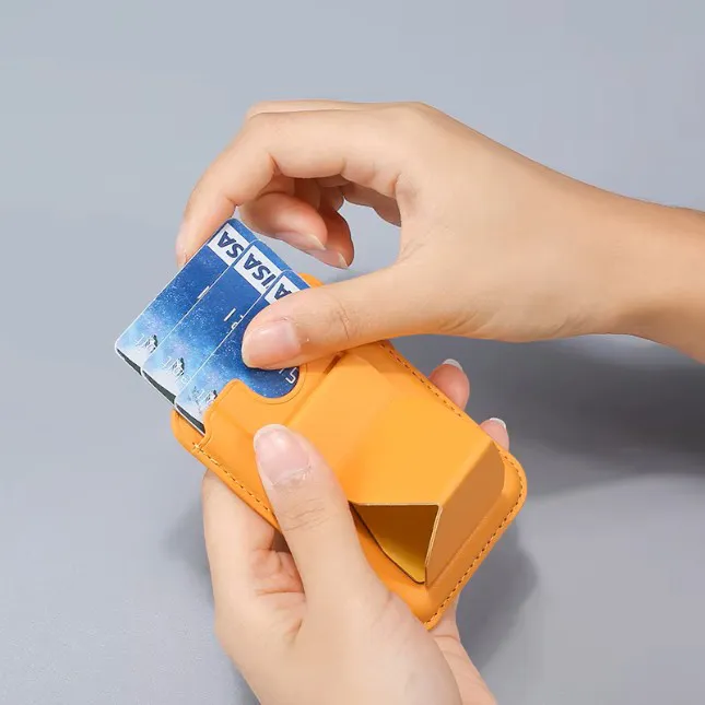 GTT4092 Bloopa Phone Card Pouch 1